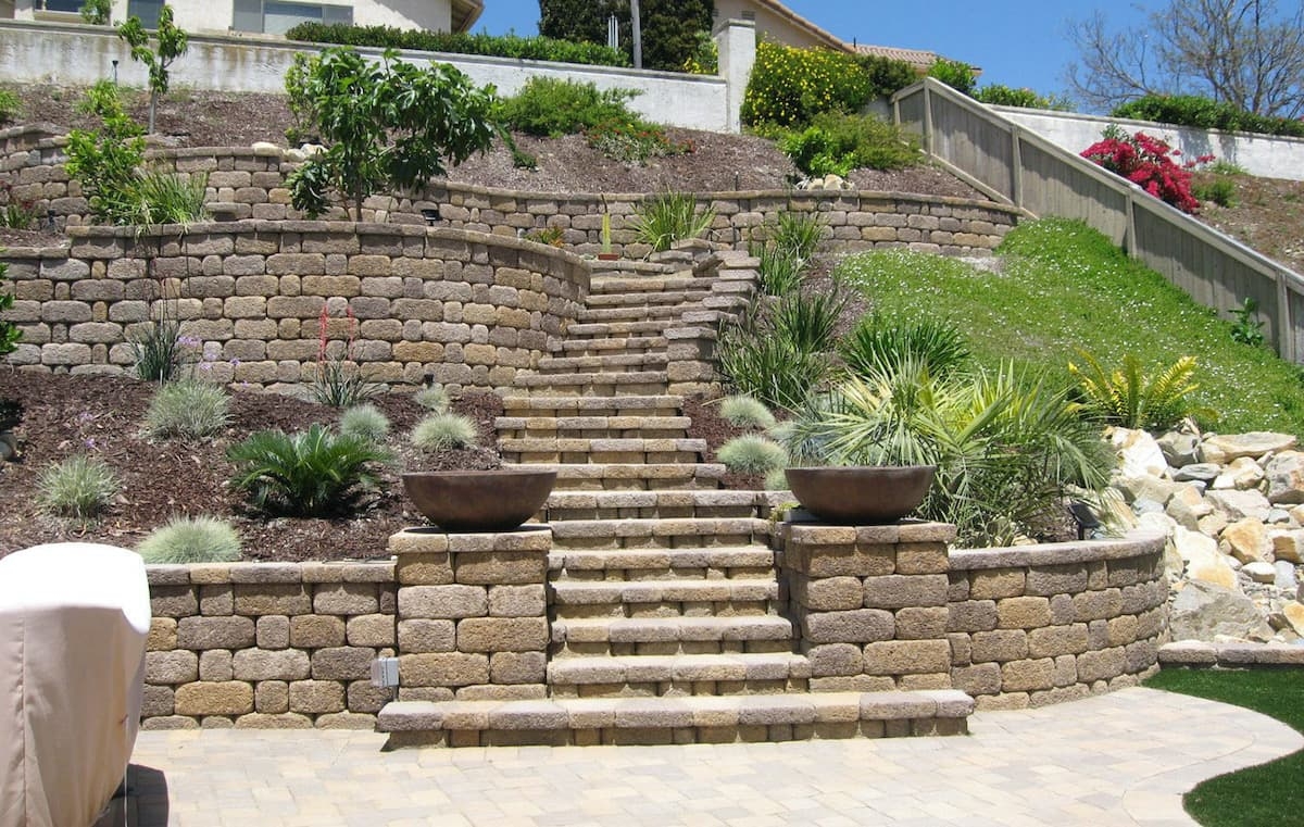 Natural Stone Retaining Wall Suppliers San Diego, CA